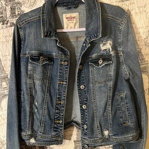 Cute Denim Jacket Size Large!